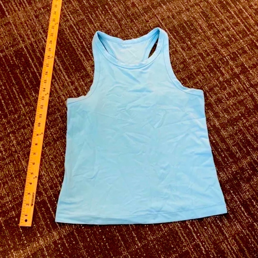 Lululemon NWOT light blue tank top